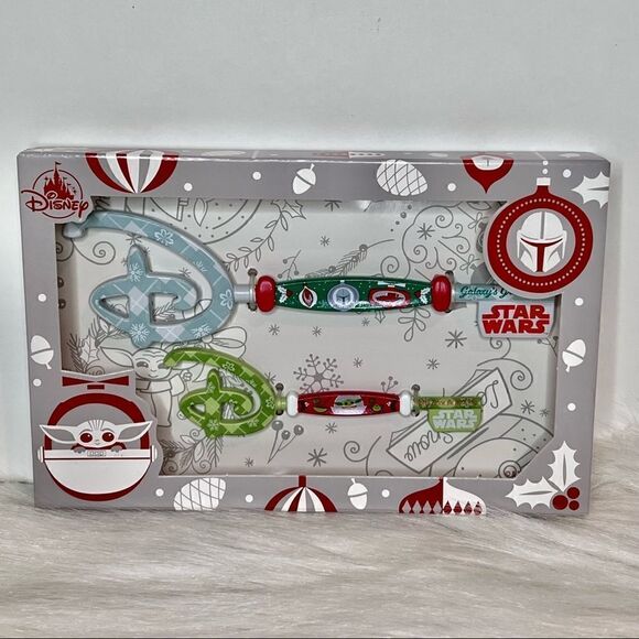 Star Wars The Mandalorian Festive Key Set New NIB Disney SHIPS NOW! - Picture 1 of 6